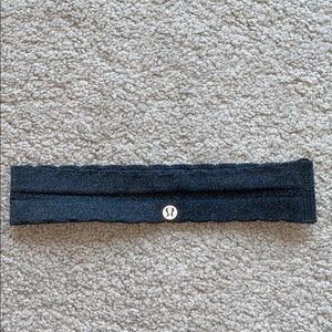 NWOT lululemon headband